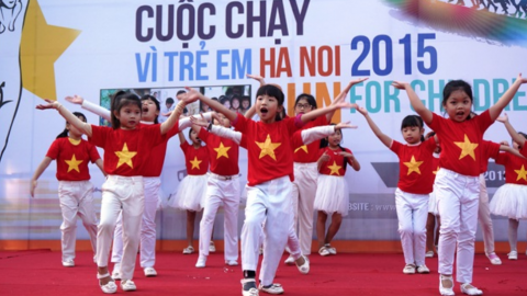 Bệnh viện Nhi Trung ương từng bừng tham gia cuộc chạy vì trẻ em 2015