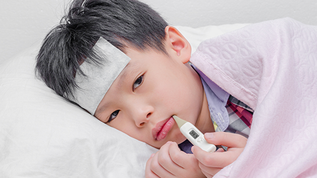  Xử lý khi trẻ bị sốt ? Tìm hiểu nguyên nhân và cách phòng tránh sốt rét