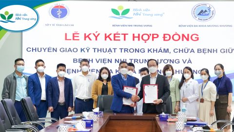 Bệnh viện Nhi Trung ương chuyển giao kỹ thuật trong khám, chữa bệnh cho Bệnh viện Đa khoa Mường Khương