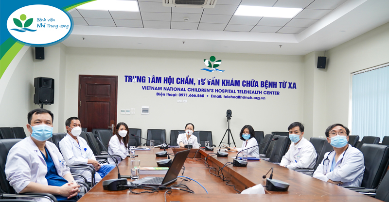 Hội chẩn, tư vấn khám chữa bệnh từ xa 2 ca bệnh suy hô hấp tại Bệnh viện Sản Nhi Ninh Bình
