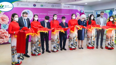 Bệnh viện Nhi Trung ương khai trương Ngân hàng sữa mẹ đầu tiên tại Hà Nội