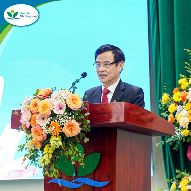GS.TS Phạm Nhật An - Phó Chủ tịch, Tổng thư ký Hội Nhi khoa Việt Nam tuyên bố lý do, giới thiệu đại biểu tham dự Đại hội