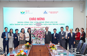 Đoàn công tác của UBND tỉnh Lào Cai đến thăm và làm việc tại Bệnh viện Nhi Trung ương
