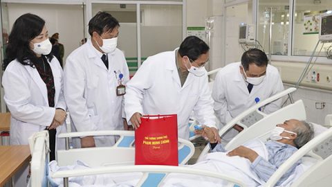Giữ y đức, trái tim rung cảm với nghề