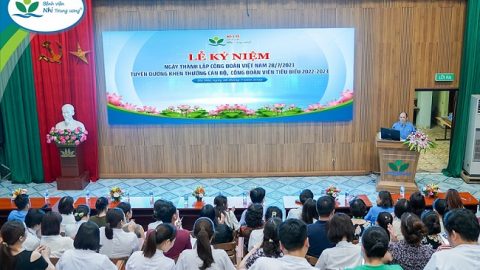 Bệnh viện Nhi Trung ương kỷ niệm 94 năm ngày thành lập Công đoàn Việt Nam và tập huấn nghiệp vụ công đoàn, tuyên dương các cán bộ, viên chức tiêu biểu