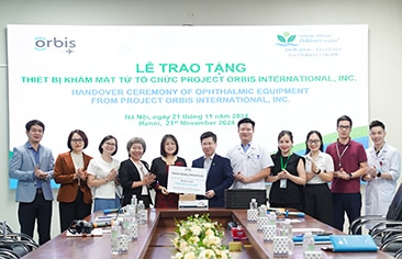 Tổ chức Orbis (Hoa Kỳ) trao tặng thiết bị khám mắt cho Bệnh viện Nhi Trung ương