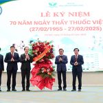 Nhiều tập thể và cá nhân của Bệnh viện Nhi Trung ương vinh dự đón nhận danh hiệu cao quý nhân dịp kỷ niệm 70 năm Ngày Thầy thuốc Việt Nam