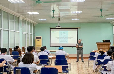 “Thực hành Tiêm chủng an toàn tại Bệnh viện” – Khóa đào tạo chuyên sâu nâng cao năng lực tiêm chủng cho cán bộ y tế