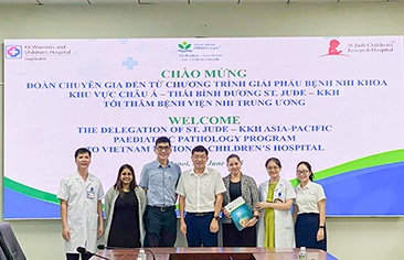 Tăng cường hợp tác giải phẫu bệnh nhi khoa cùng đoàn chuyên gia Chương trình St. Jude – KKH, khu vực Châu Á – Thái Bình Dương