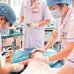 Ba trẻ bị bỏng nước sôi cùng lúc – Cảnh báo tai nạn thường gặp để lại hậu quả nghiêm trọng