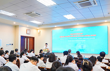 Cập nhật kiến thức quốc tế trong chẩn đoán và điều trị bệnh phổi kẽ ở trẻ em cùng các chuyên gia hàng đầu thế giới trong lĩnh vực Hô hấp Nhi khoa