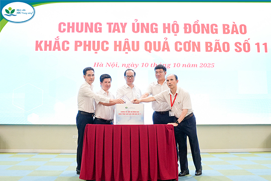 Bệnh viện Nhi Trung ương chung tay ủng hộ đồng bào khắc phục hậu quả bão số 11