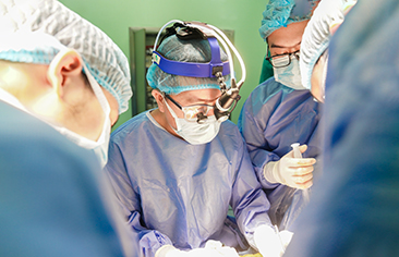Bệnh viện Nhi Trung ương ứng dụng liệu pháp tế bào gốc tủy xương tự thân hỗ trợ điều trị bệnh teo đường mật bẩm sinh ở trẻ em