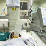 Nuôi dưỡng qua đường tiêu hóa cho trẻ sơ sinh bị thoát vị thành bụng tại khoa Điều trị tích cực