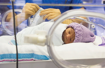 Sugammadex trong giải phong bế thần kinh cơ ở trẻ sơ sinh và trẻ dưới 2 tuổi: Kết quả từ thử nghiệm lâm sàng ngẫu nhiên giai đoạn IV