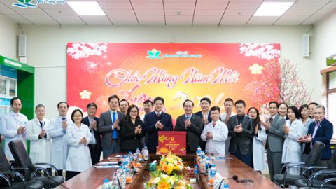 Đoàn công tác Bộ Y tế đến thăm, chúc Tết và kiểm tra công tác trực phục vụ Tết Nguyên đán Bính Ngọ 2026 tại Bệnh viện Nhi Trung ương