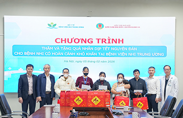 Kiểm toán Nhà nước chuyên ngành III thăm và tặng quà Tết 2026 cho bệnh nhi tại Bệnh viện Nhi Trung ương