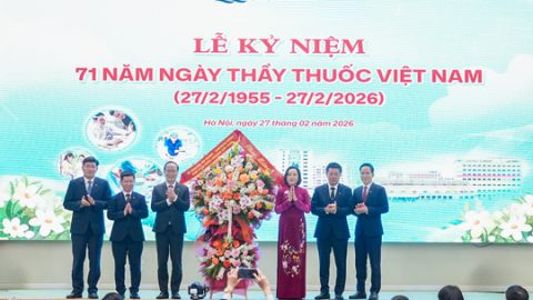 Bệnh viện Nhi Trung ương long trọng tổ chức kỷ niệm 71 năm Ngày Thầy thuốc Việt Nam và đón nhận nhiều bằng khen cao quý: Tự hào truyền thống – Vững bước tương lai