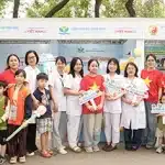 Bệnh viện Nhi Trung ương khám miễn phí cho hàng trăm trẻ em tại Ngày hội Sức khỏe toàn dân (7/4)