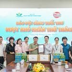 Báo Đội mang yêu thương đến với bệnh nhi tại Bệnh viện Nhi Trung ương