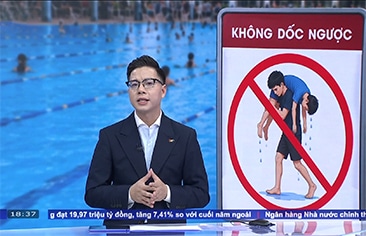 [VTV1] Thực trạng đuối nước tại bể bơi công cộng và khi trẻ đi học bơi