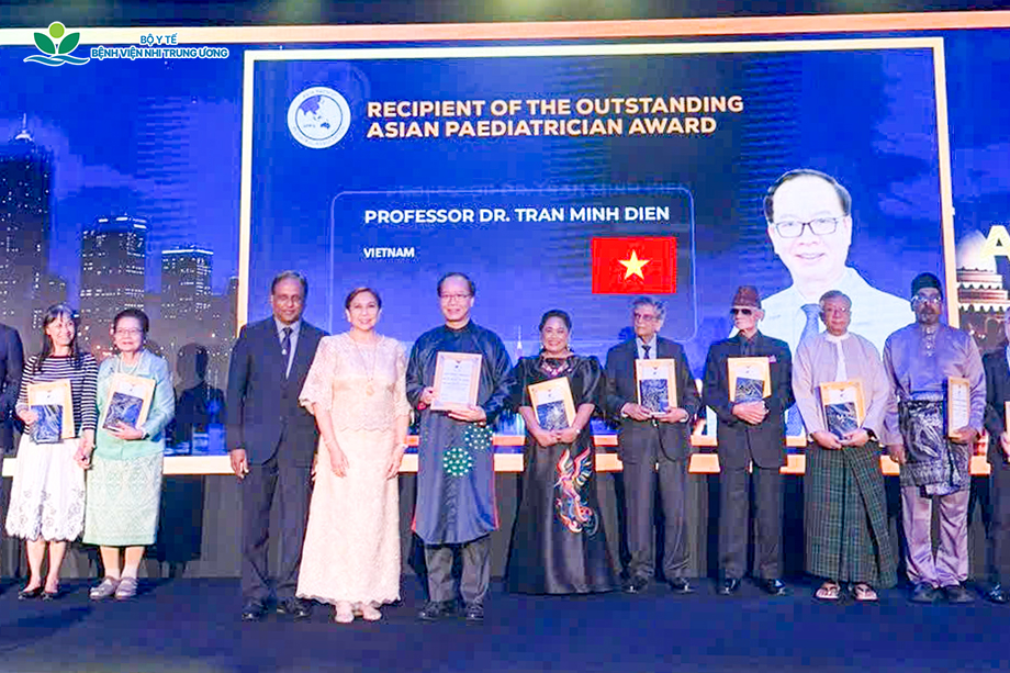 GS.TS. Trần Minh Điển được trao Giải thưởng Bác sĩ Nhi khoa Châu Á xuất sắc năm 2026