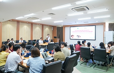 Nâng cao năng lực truyền thông về bệnh võng mạc trẻ sinh non cho nhân viên y tế từ các bệnh viện Nhi, Sản Nhi trên cả nước