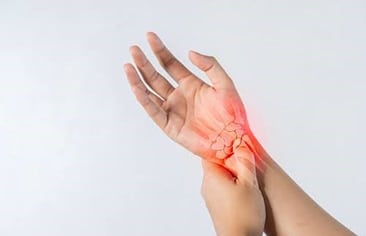 Acetaminophen (Paracetamol) hoặc Opioid (Hydromorphone) bổ sung vào Ibuprofen trong điều trị đau chấn thương cơ xương khớp cấp tính ở trẻ em: Hai thử nghiệm lâm sàng ngẫu nhiên