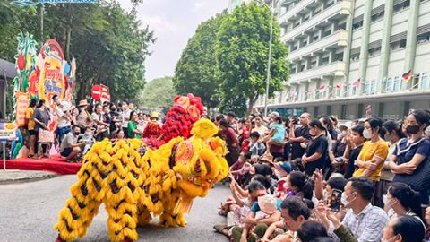 Một mùa Trung thu đặc biệt của những em nhỏ đang điều trị tại Bệnh viện Nhi Trung ương