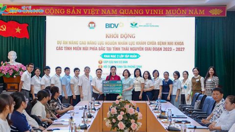 Bệnh viện Nhi Trung ương phối hợp tổ chức các khóa đào tạo chuyên sâu về cấp cứu nhi khoa và hồi sức sơ sinh tại Bệnh viện A tỉnh Thái Nguyên