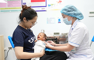 HÀNH TRÌNH TIÊM BÙ VẮC XIN TẠI BỆNH VIỆN – THÊM MỘT CƠ HỘI ĐƯỢC BẢO VỆ CHO TRẺ SINH NON