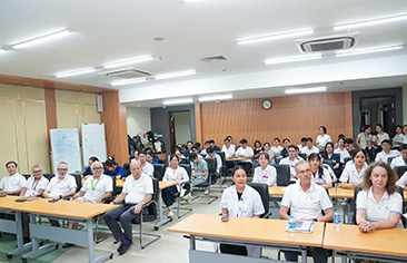 Bệnh viện Nhi Trung ương và Tổ chức APLS (Úc) tiếp tục hợp tác đào tạo chuyên sâu trong lĩnh vực cấp cứu Nhi khoa